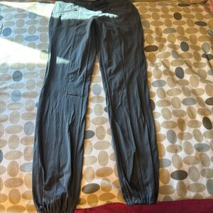 Small Athleta Metro Pant gray zippered pockets drawstring stretch nylon blend